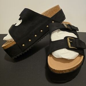 JUSTFAB Black Platform Sandals Slip On Flat Shoes Casual Summer Vacay Size 9